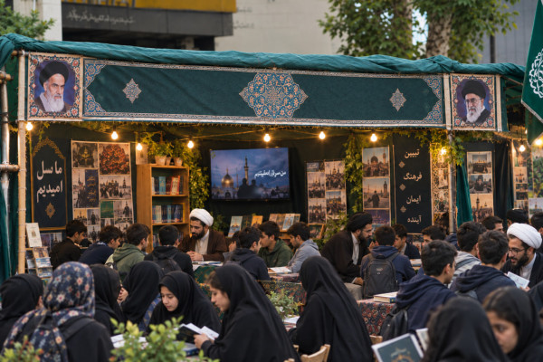 این موکب چند قصه دارد