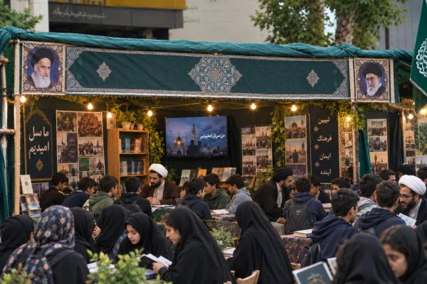 این موکب چند قصه دارد