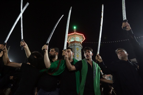 آیین «مشق شمشیر» نجفی‌های مقیم قم